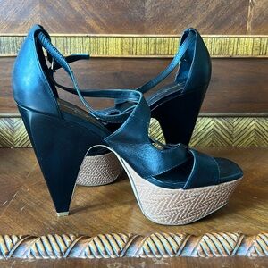 Summer pumps! Perfect for a cruise vacation!